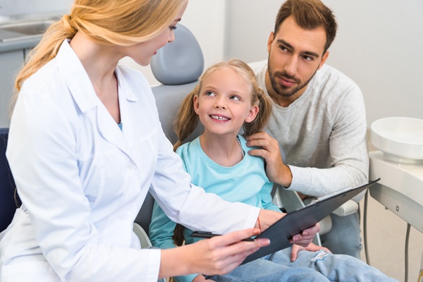 The Benefits Of Older Adults Working With A Family Dentist